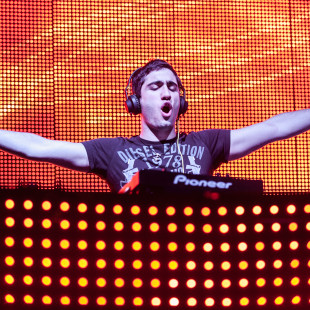 3LAU Blowing it Up at the Electric Daisy Carnival in New York