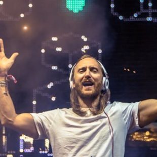 David Guetta and GLOWINTHEDARK release festival-ready ‘Jump’
