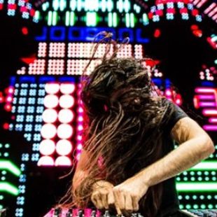 Bassnectar Announces Food Drive to Bring 30,000 Meals To Flint, Michigan
